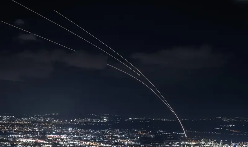 Hizbullah İsrail’in Havalimanına Roket Attı