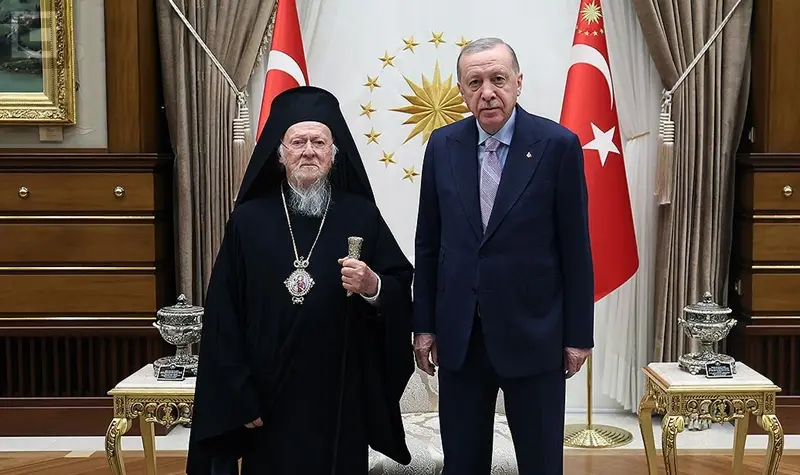 Erdoğan, Fener Rum Patriğini Külliye'de Ağırladı